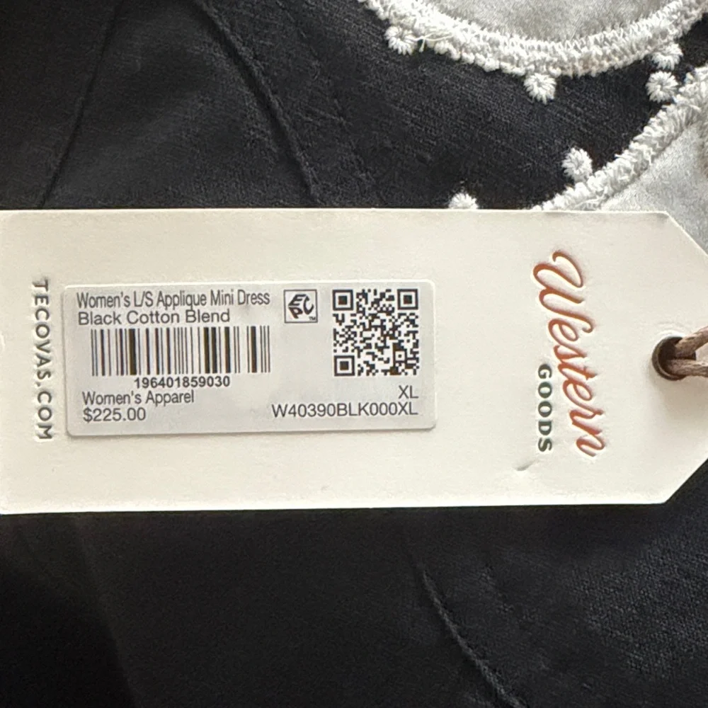 Tecovas Black and White Dress - Picture 5 of 7